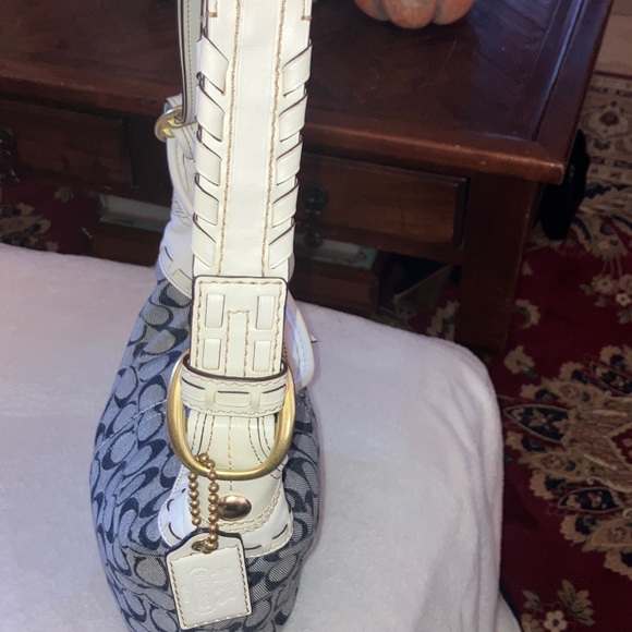 Coach Bleeker Signature C denim blue Shoulder Bag w/gold hardware year 2007 - Picture 5 of 15